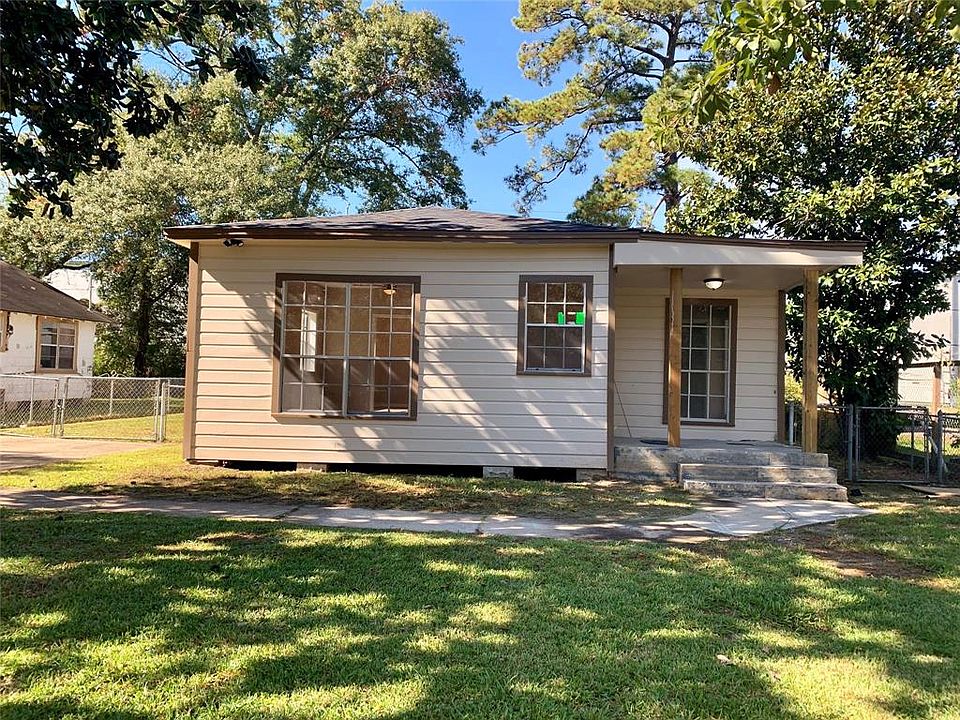 1st image of 19407 Sears Dr