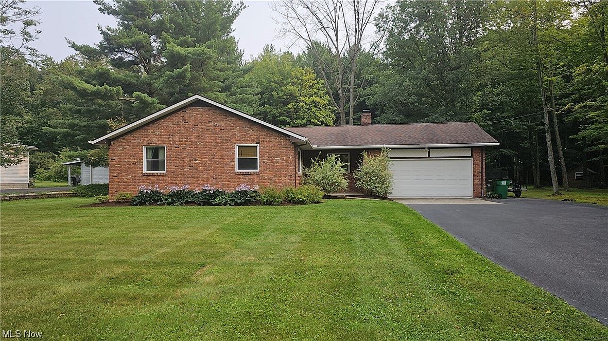 15853 Kenwood Dr, Middlefield, OH 44062 | Zillow
