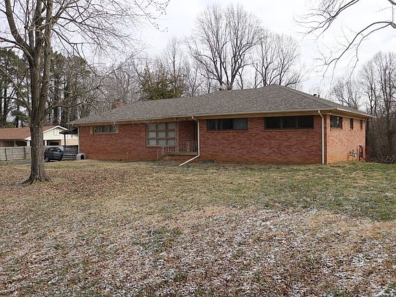 3rd image of 428 Oakview Dr