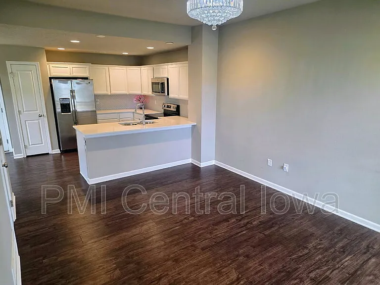2316 Hazeltine Pl — Photo 10