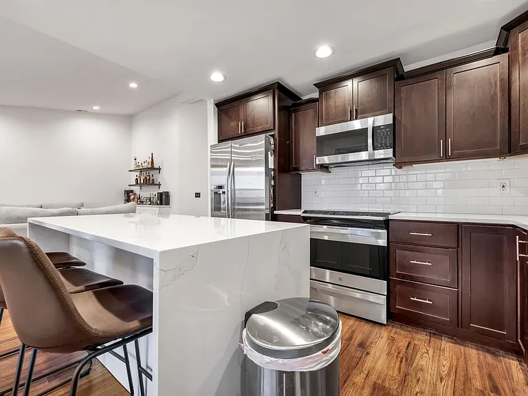 534 Oak Ridge Trails Ct — Photo 6