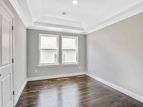 2nd image of 449 S 18th St Floor 2