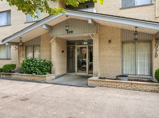 5251 Galitz St APT 116, Skokie, IL