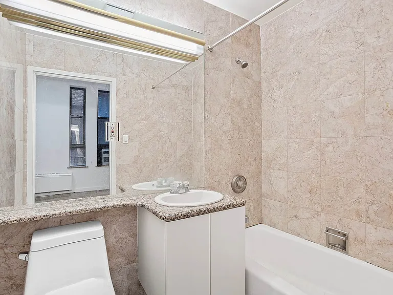 106 Fulton St #4D — Photo 4