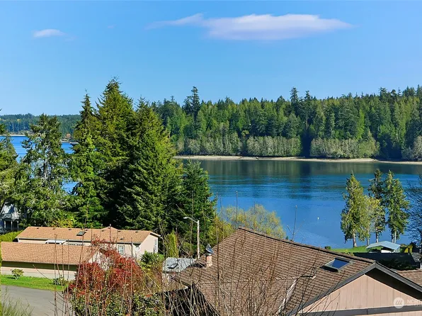 81 E Sea Breeze Drive, Grapeview, WA 98546