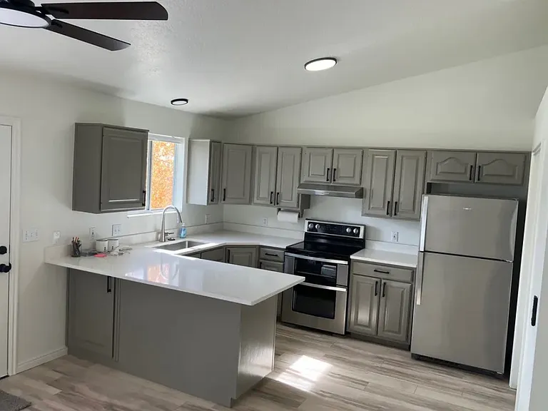 1110 E 1100 N — Photo 2
