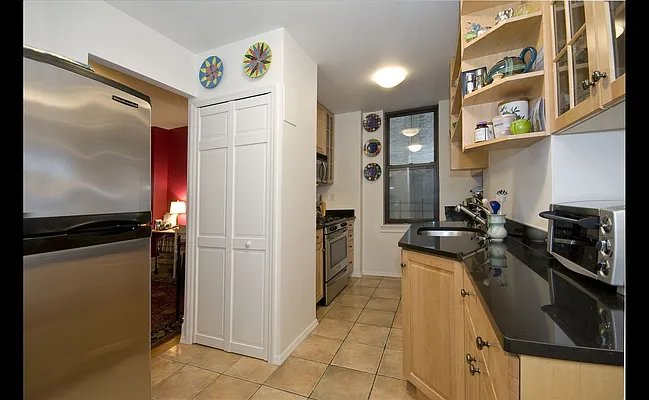Sold by Douglas Elliman | media 7