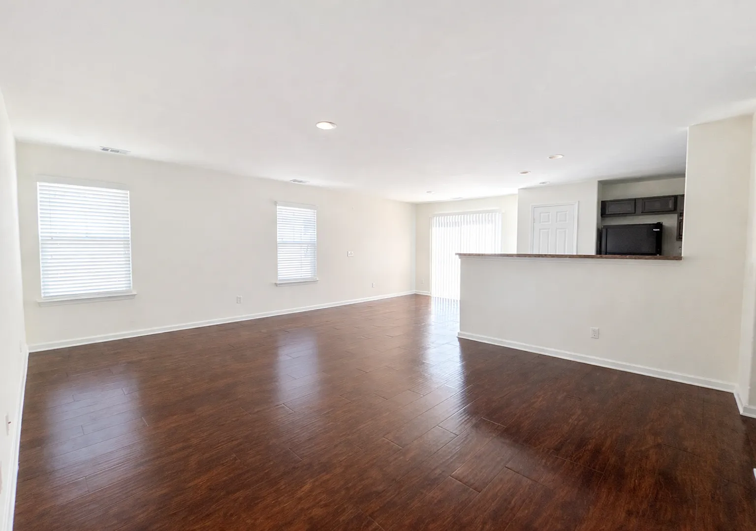 89 Roseberry — Photo 3