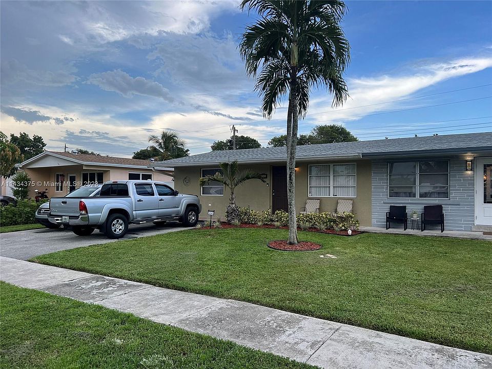1st image of 5040 SW 93rd Ave
