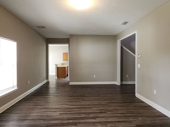 2nd image of 8050 Longleaf Forest Ct