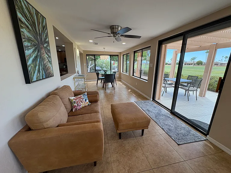 2246 N Middlecoff Dr — Photo 15