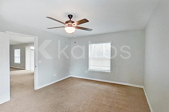 5623 NW 55th Ave — Photo 11