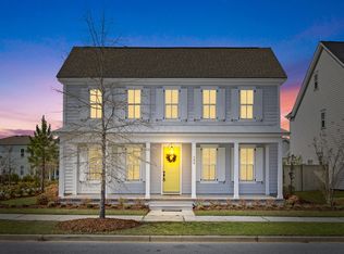 294 Great Lawn Dr, Summerville, SC 29486