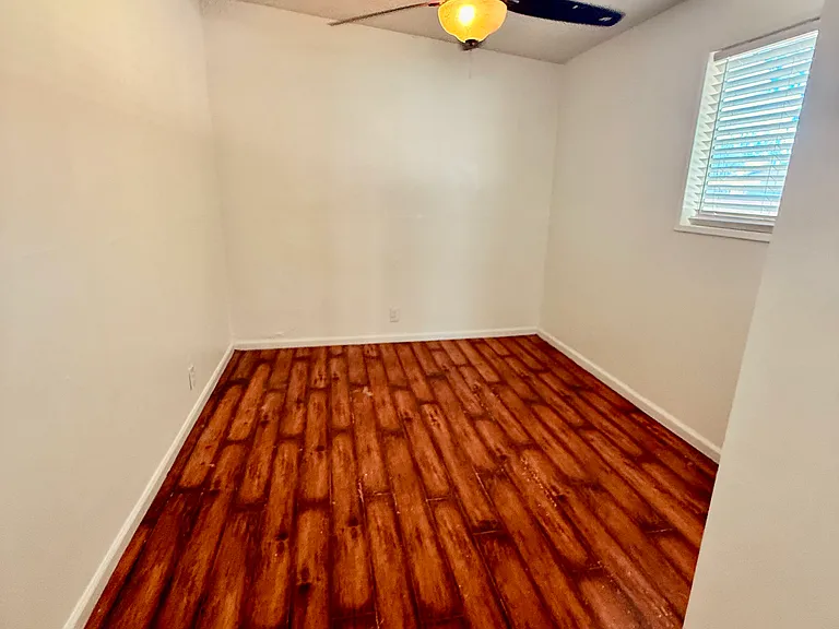 45503 Genoa Ave — Photo 13