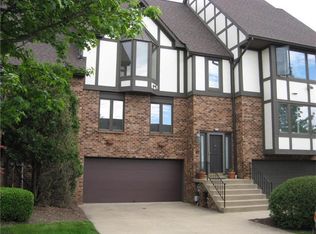 165 Shadow Ridge Dr, Pittsburgh, PA 15238