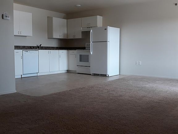 4th image of 408 27th St APT 18