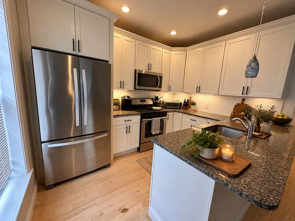 15 Dana Ave #3