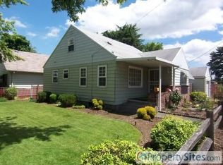 8407 NE Holladay St, Portland, OR 97220