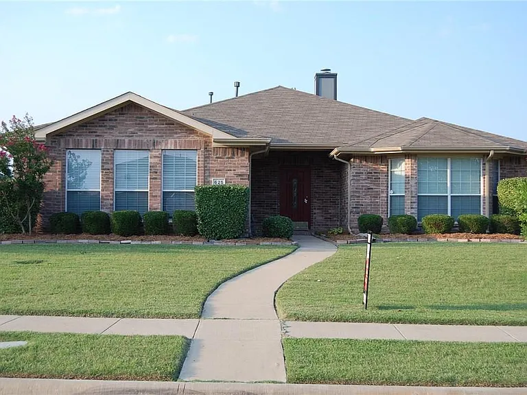 625 Rothschild Ln — Photo 1