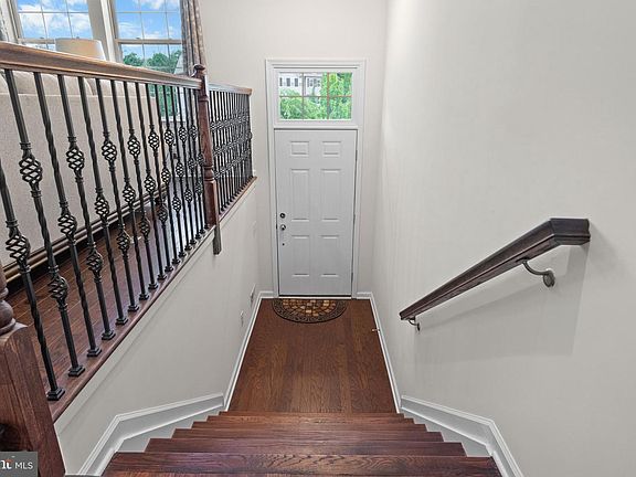 4th image of 404 Tall Oaks Dr