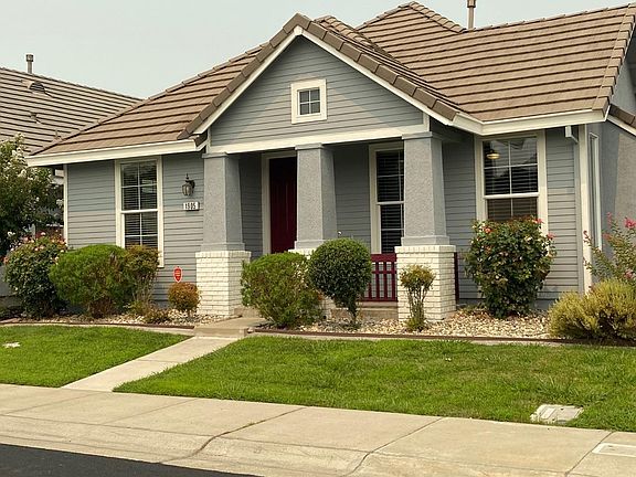 2nd image of 1905 Acari Ave