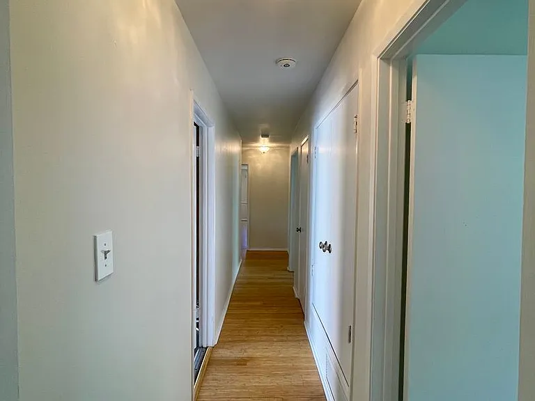 123 Hastings Ave — Photo 14
