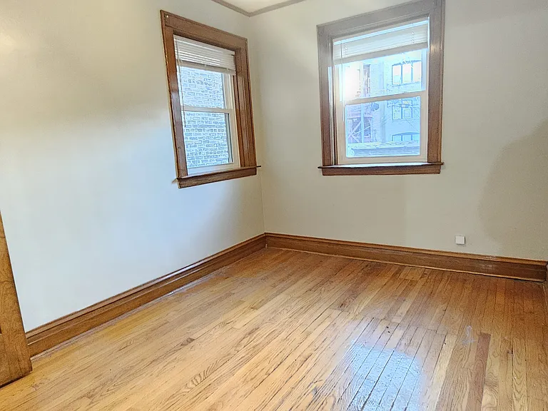 6322 N Mozart St #1 — Photo 11