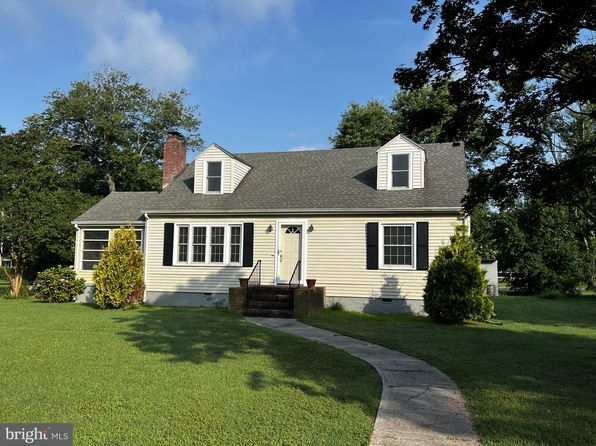 413 Arbor Pl