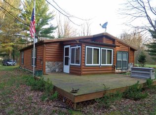 7411 S Dyer Lake Rd, Falmouth, MI 49632