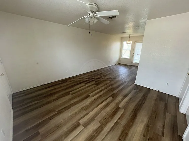 1709 Spring Rose, Killeen — Photo 4