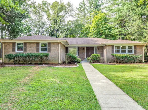 706 Cherokee Ct, Murfreesboro, TN 37130
