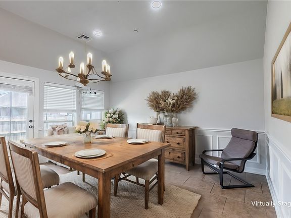 4th image of 3907 Tournay Ln