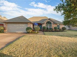 339 Landsburg Ln, College Station, TX 77845