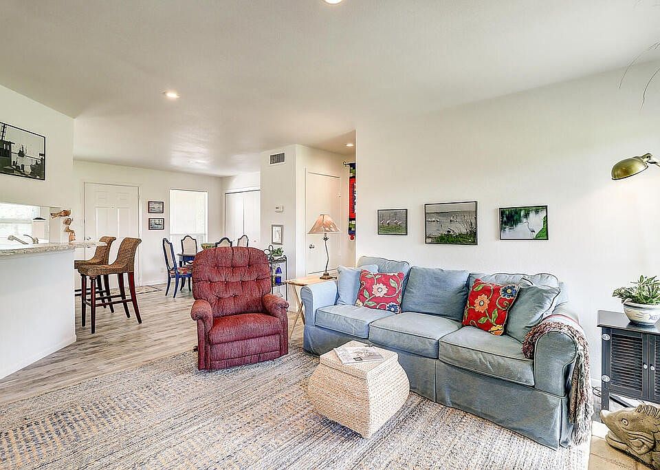 302 Saint Andrews St Rockport, TX Zillow Apartments for Rent in