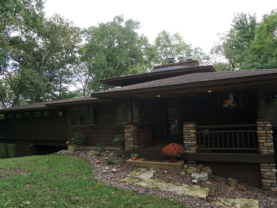 1st image of W5321 Trail Tree Dr