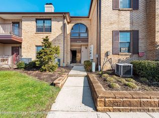 616 Wellington Pl, Aberdeen, NJ 07747