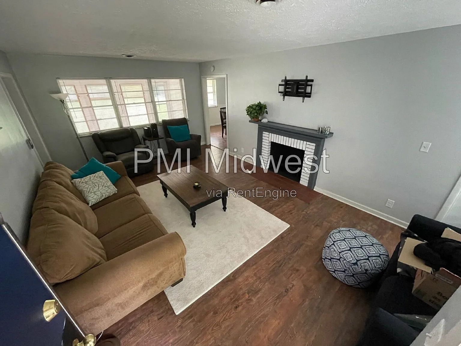 4 bed, 1.5 bath, 1504 sqft, $1,800 — Photo 4