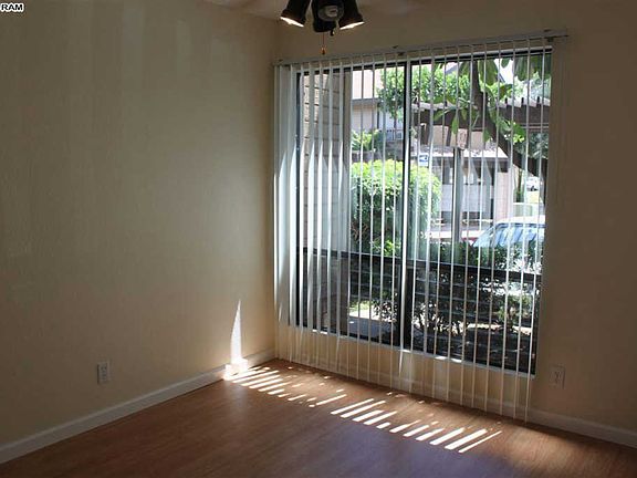 4th image of 15 Kulanihakoi St APT 17D