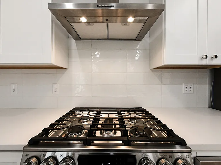 10526 Forrest Dr — Photo 6
