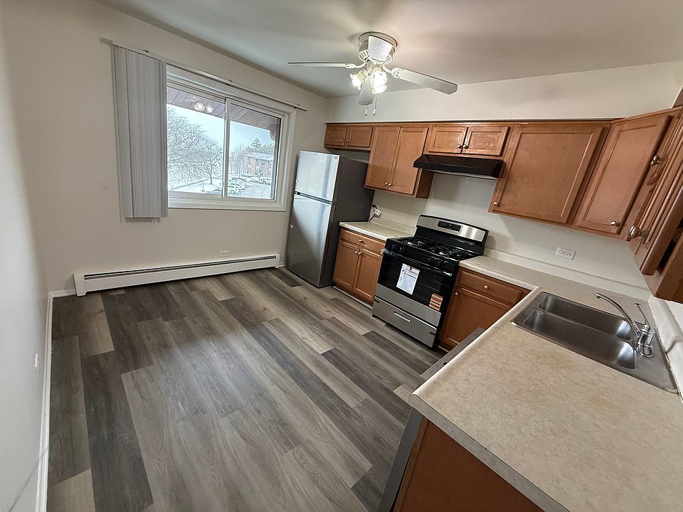 1st image of 7715 Woodward Ave #3B