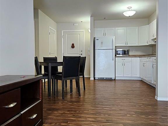 2nd image of 601 110th Ave #202