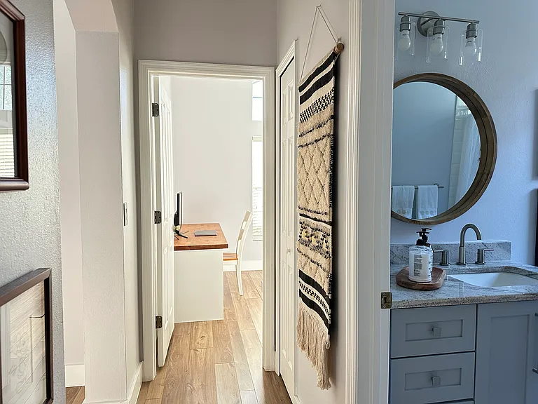 Hallway between bedrooms
