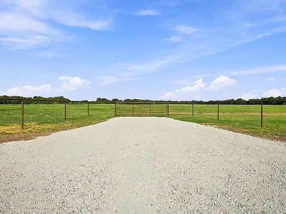 3rd image of Vz County Road 3815