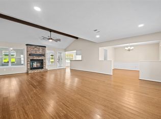 603 Hillcrest Dr, Huntsville, TX 77340