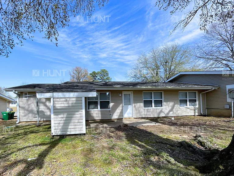 121 Dakota Dr — Photo 10