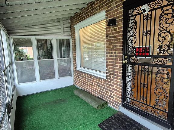2nd image of 3051 Seamon Ave