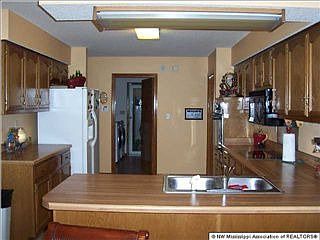 4th image of 1856 Yorkhaven Dr