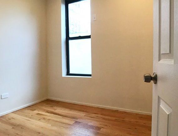 5th image of 12 W 104th St APT 4R