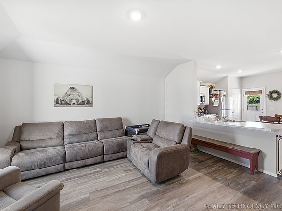 5th image of 27309 E 117th Pl S