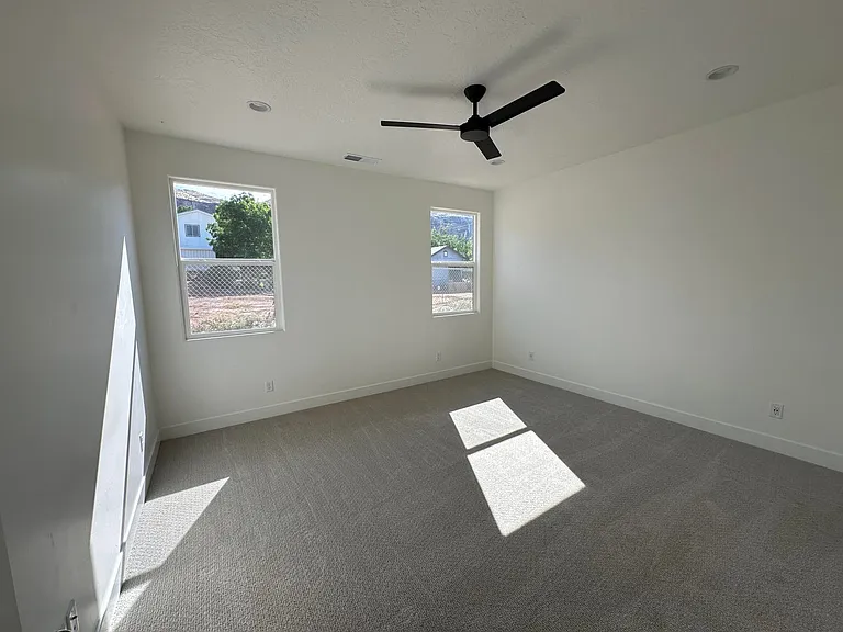 366 N 40 E — Photo 13